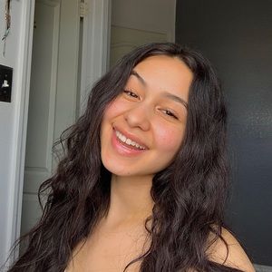 Meet your Posher, Raylynn